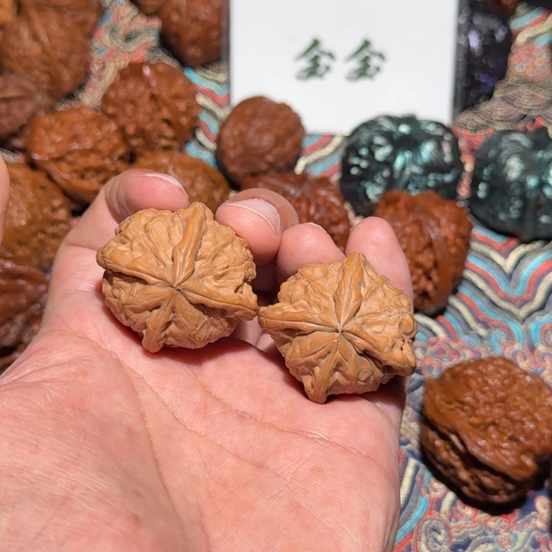把件文玩核桃2318大枣四棱挂角，尺寸36 34 32