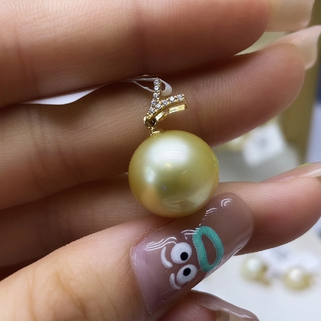 海水珍珠18K金镶嵌颈饰