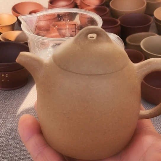 紫砂茶壶黄金段泥秦权180豪升左右左右瑕疵