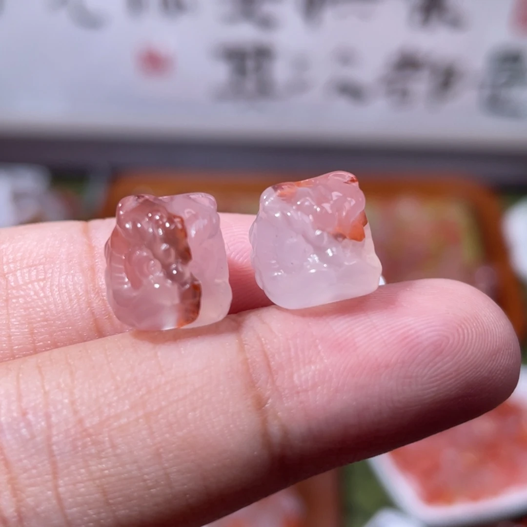 南红玛瑙未镶嵌挂件7724