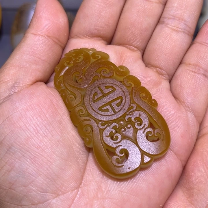 颈饰未镶嵌和田玉