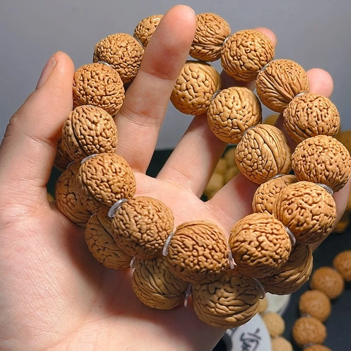 爱***油桃核吊坠桃核手串