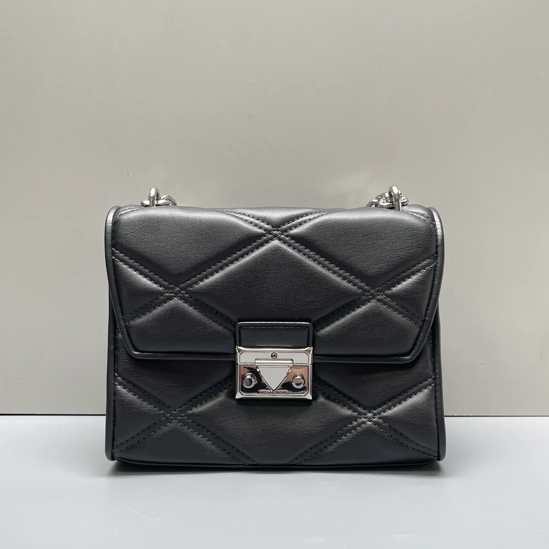 95新 MICHAEL KORS/迈克高仕 黑色菱格链条包22*17*7cmHC010417