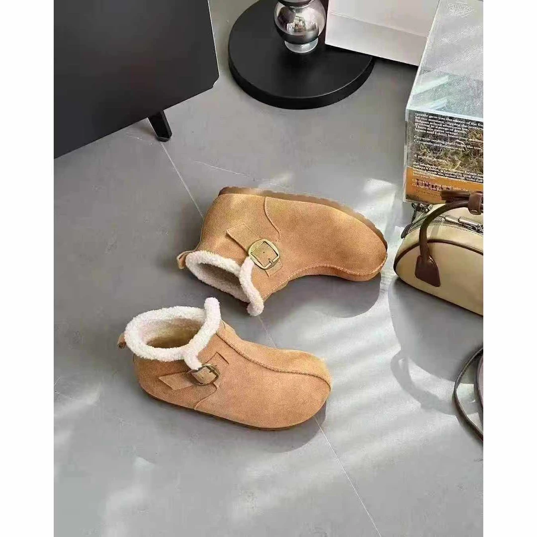 新款气质百搭潮流女士{大棉}休闲鞋B/CC/6301-3