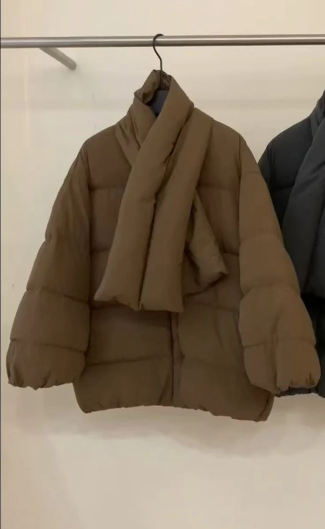 韩版灯笼袖围巾款羽绒服