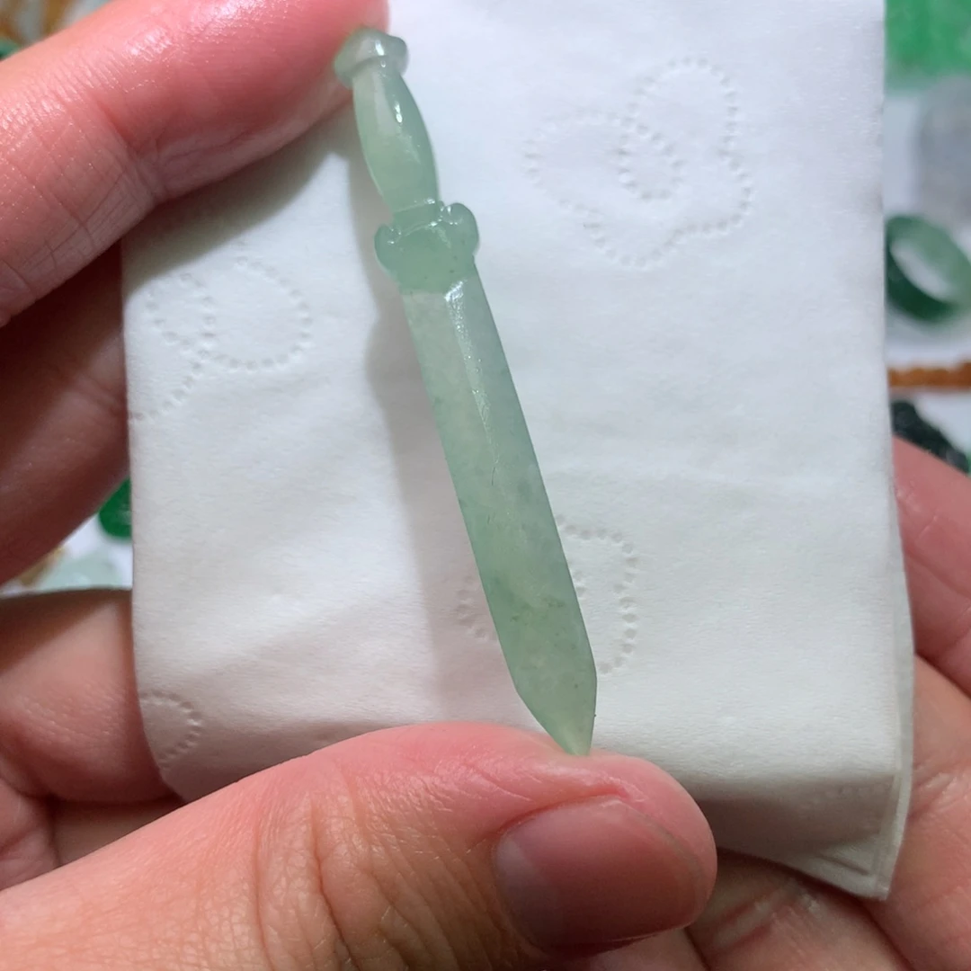 未镶嵌定制翡翠吊坠