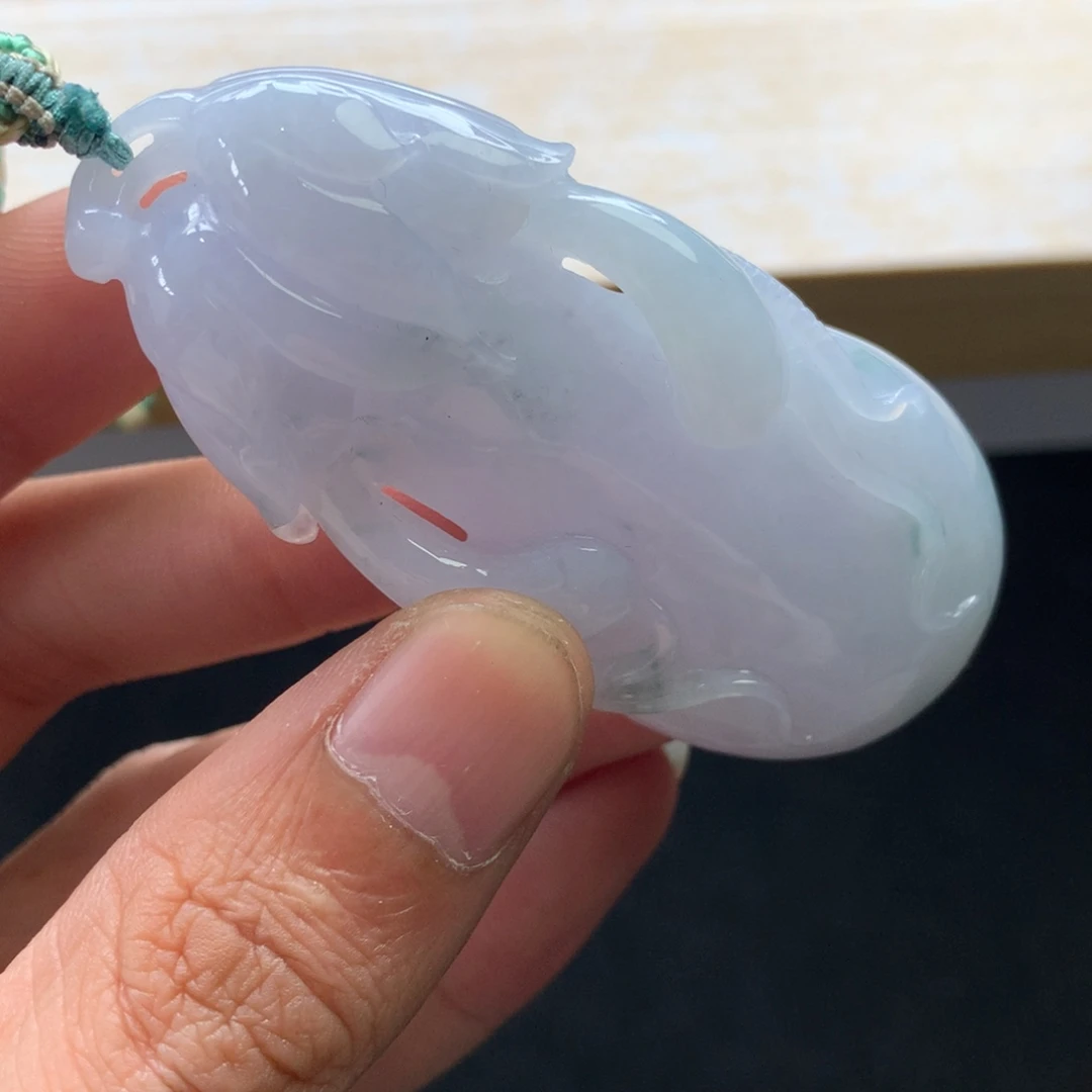 翡翠未镶嵌颈饰吊坠