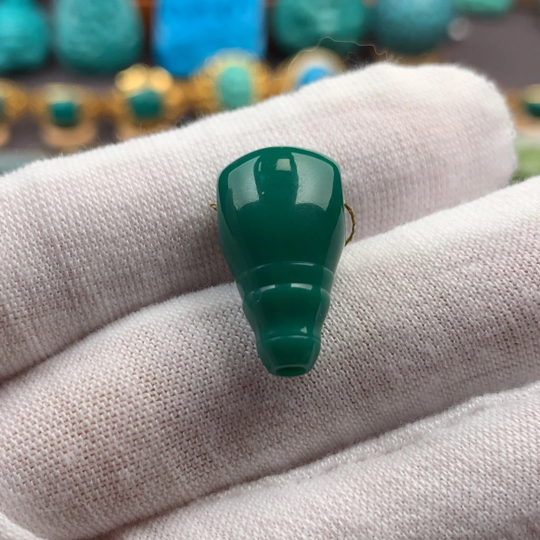 绿松石未镶嵌绿松石10*10mm