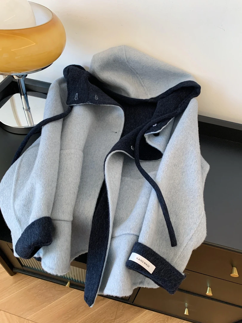 韩系连帽呢子大衣女2025秋冬新款小个子赫本风高级感加厚毛呢外套