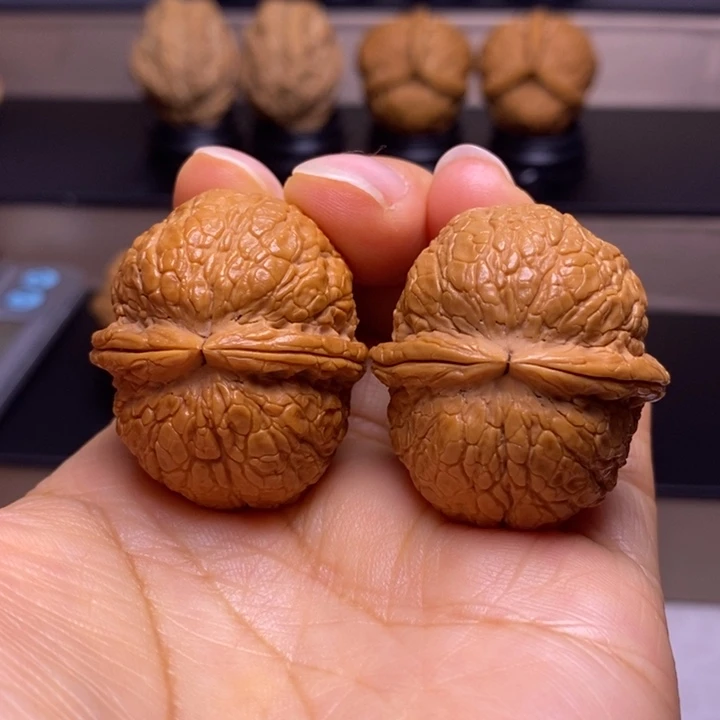 把件文玩核桃蟒纹元宝31