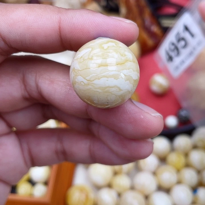 蜜蜡未镶嵌珠宝奇石粉沙眼22.5