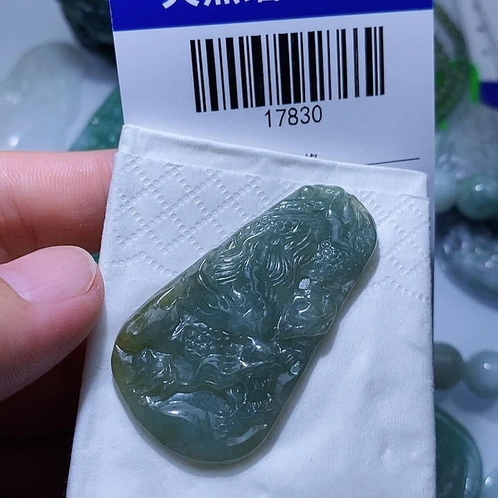 颈饰未镶嵌翡翠一