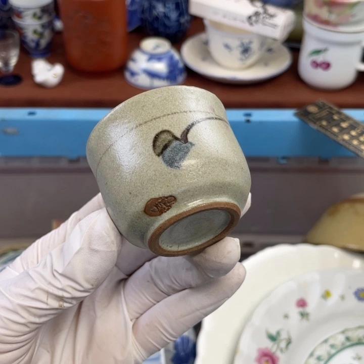 他家瓷器真美…开播了