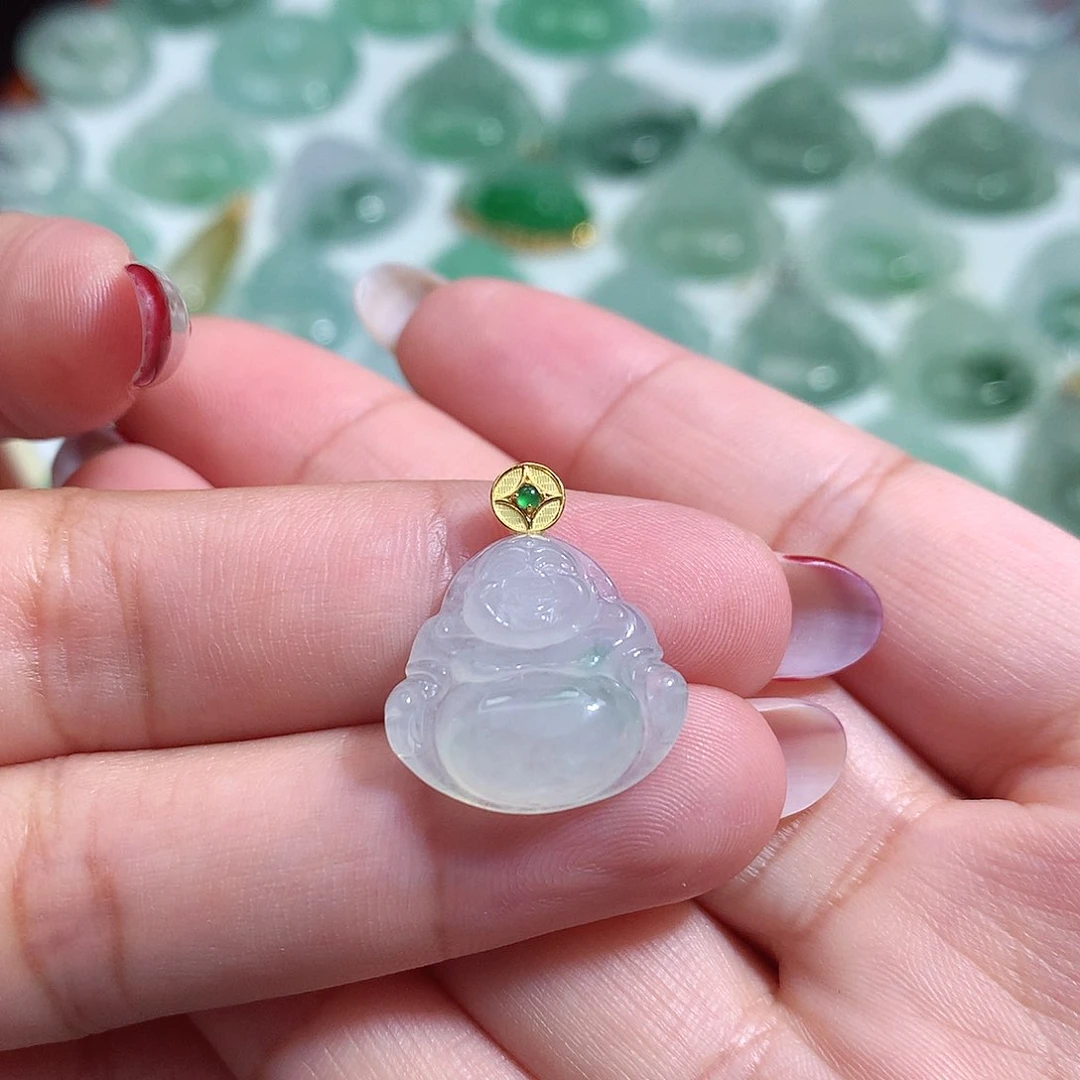 翡翠未镶嵌颈饰佛公