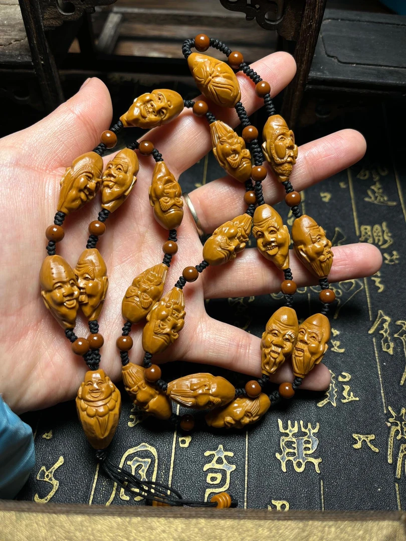 小长单面十八罗汉脖挂橄榄核纯手工雕刻项链文玩工艺品