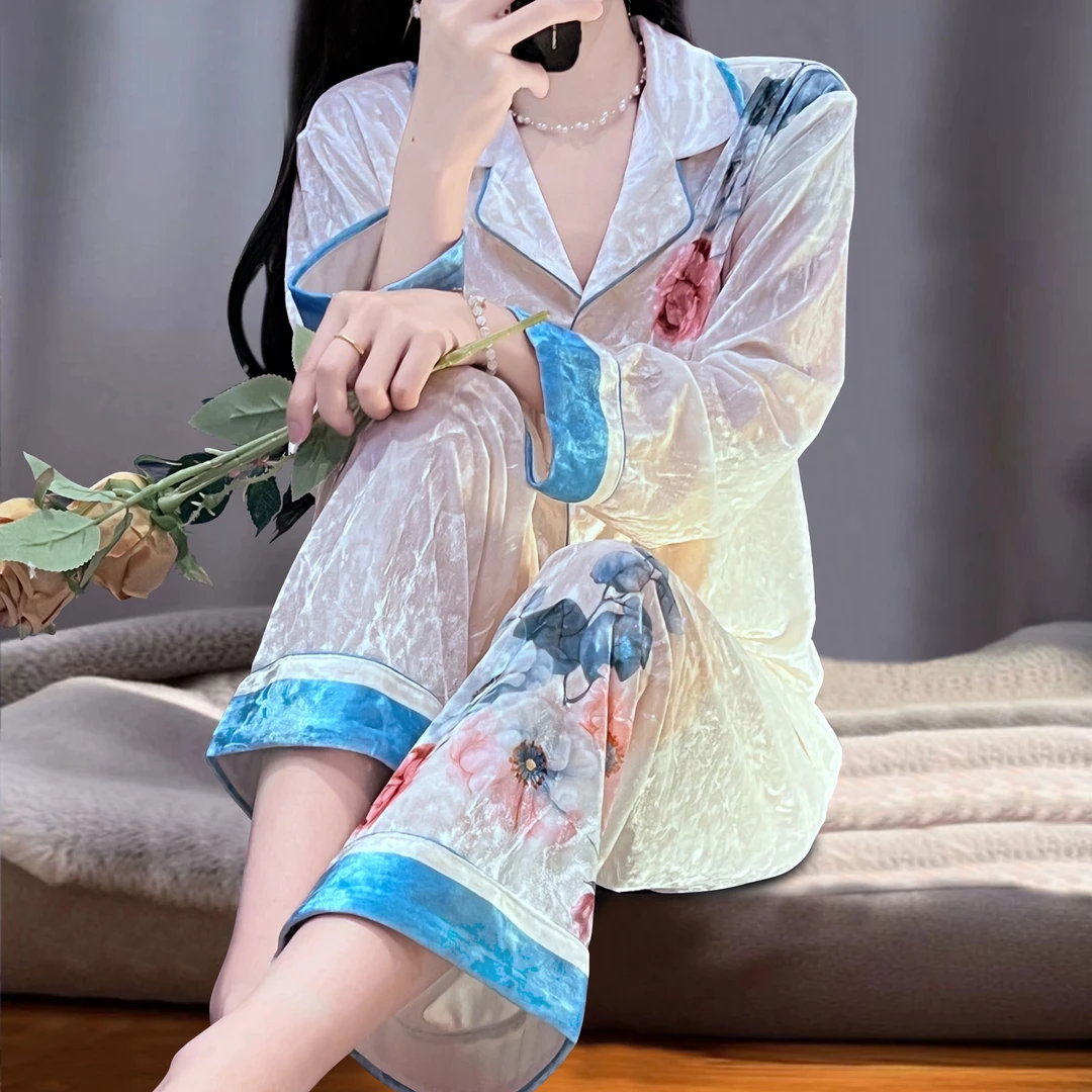 高级感轻奢睡衣女2025新款春秋冬季长袖中年金丝绒家居服套装花卉
