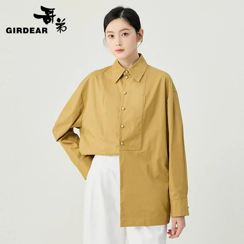 GIRDEAR/哥弟百搭休闲绒感翻领分割设计双口袋衬衫130043