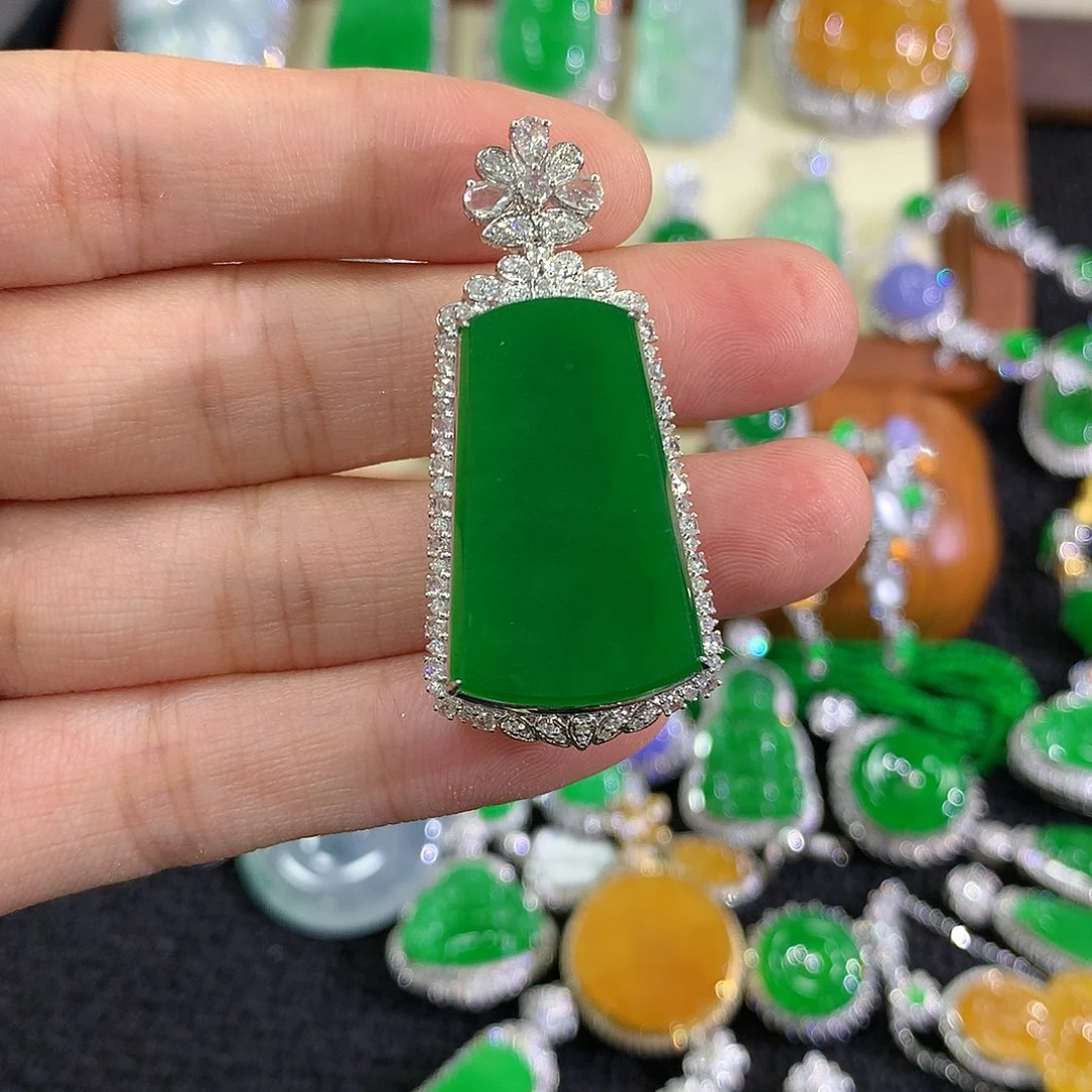 【闪购商品】翡翠18K金镶嵌吊坠(不含链)无事牌