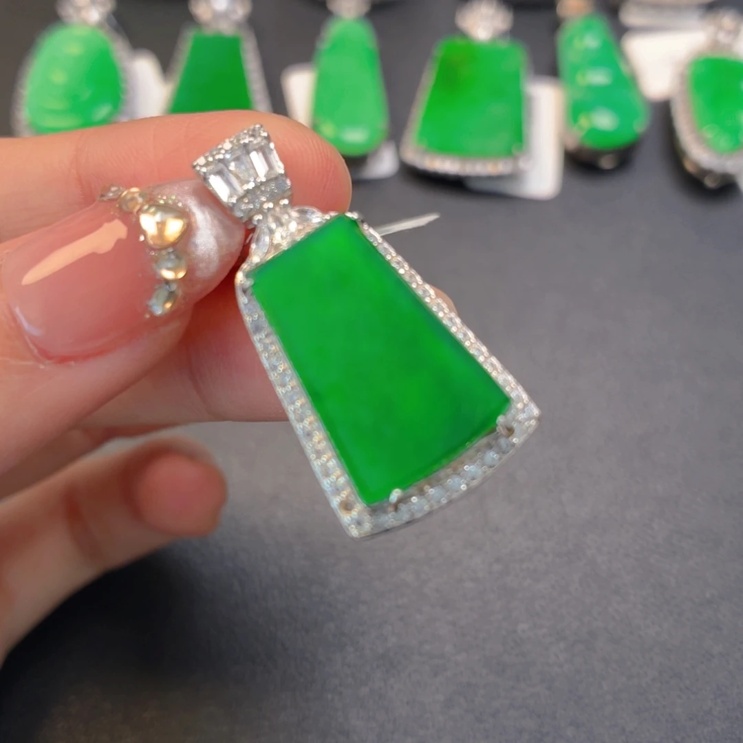 翡翠银S925镶嵌颈饰