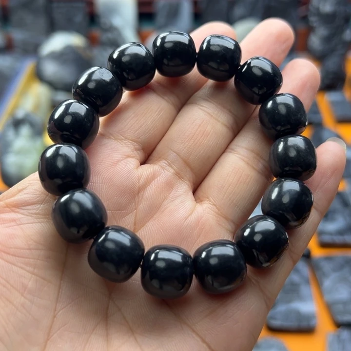 和田玉未镶嵌颈饰M****常