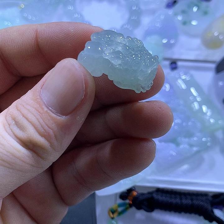 翡翠未镶嵌颈饰天然翡翠A货吊坠