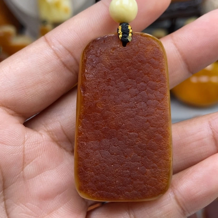 【闪购商品】琥珀颈饰未镶嵌