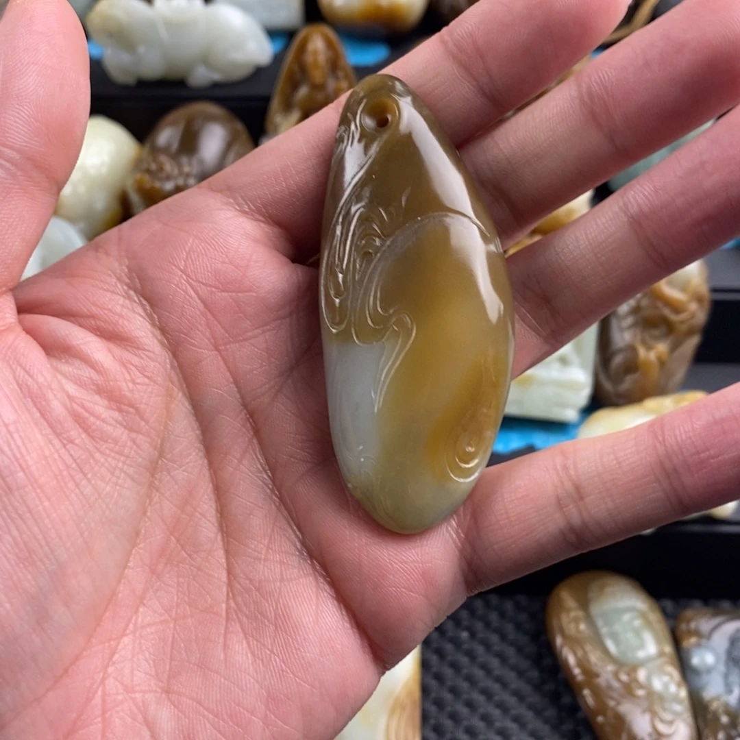 和田玉挂件未镶嵌