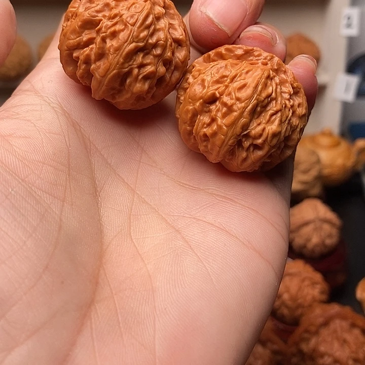 吊坠文玩核桃麒麟球