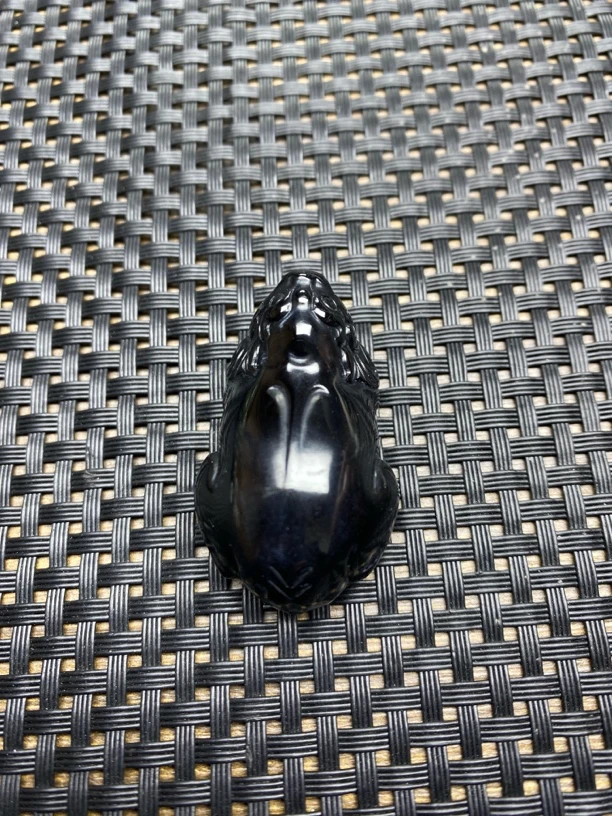 和田玉墨玉貔貅40左右