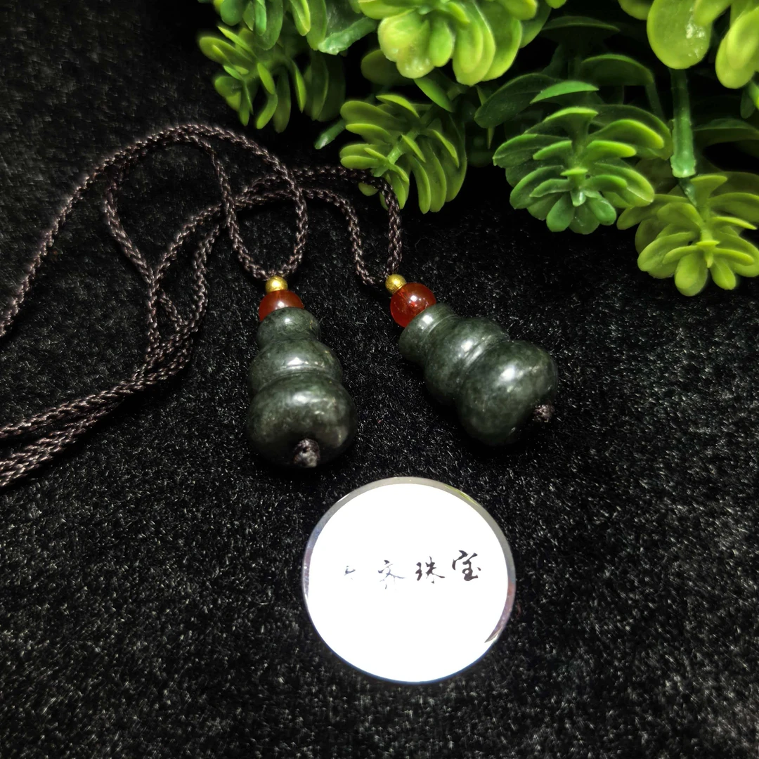 H4576【东齐珠宝】 和田玉葫芦吊坠-配绳-多样性发货只发一件