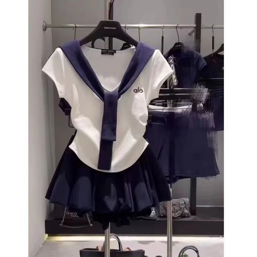 夏季套装女2025新款撞色V领海军风假两件披肩T恤蓬蓬短裙两件套装