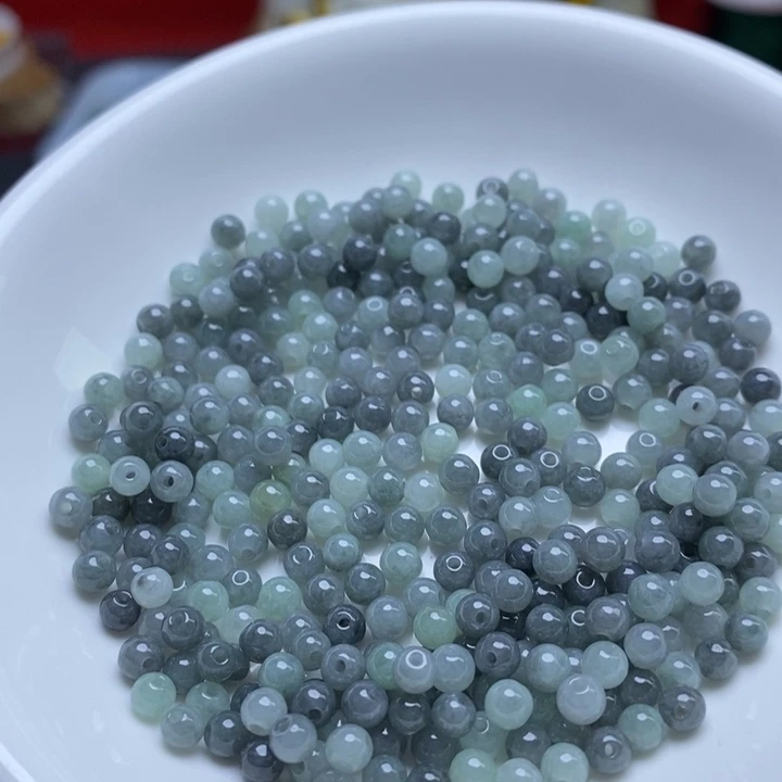 翡翠未镶嵌手链卡3.8冰乌鸡100个