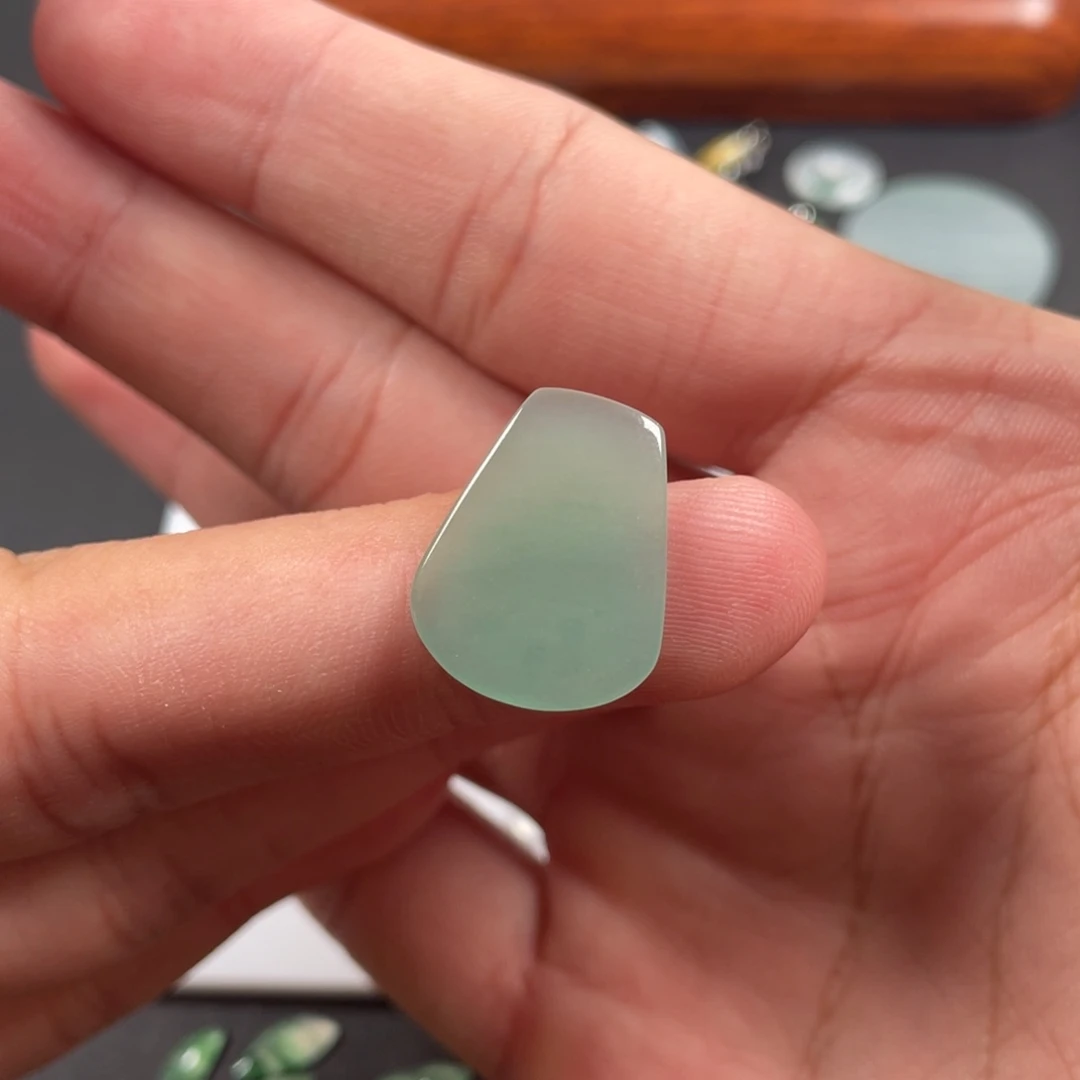 翡翠未镶嵌挂件翡翠珠宝翡翠珠宝