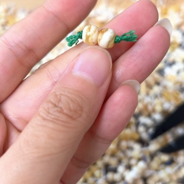 裸石蜜蜡未镶嵌7mm一对
