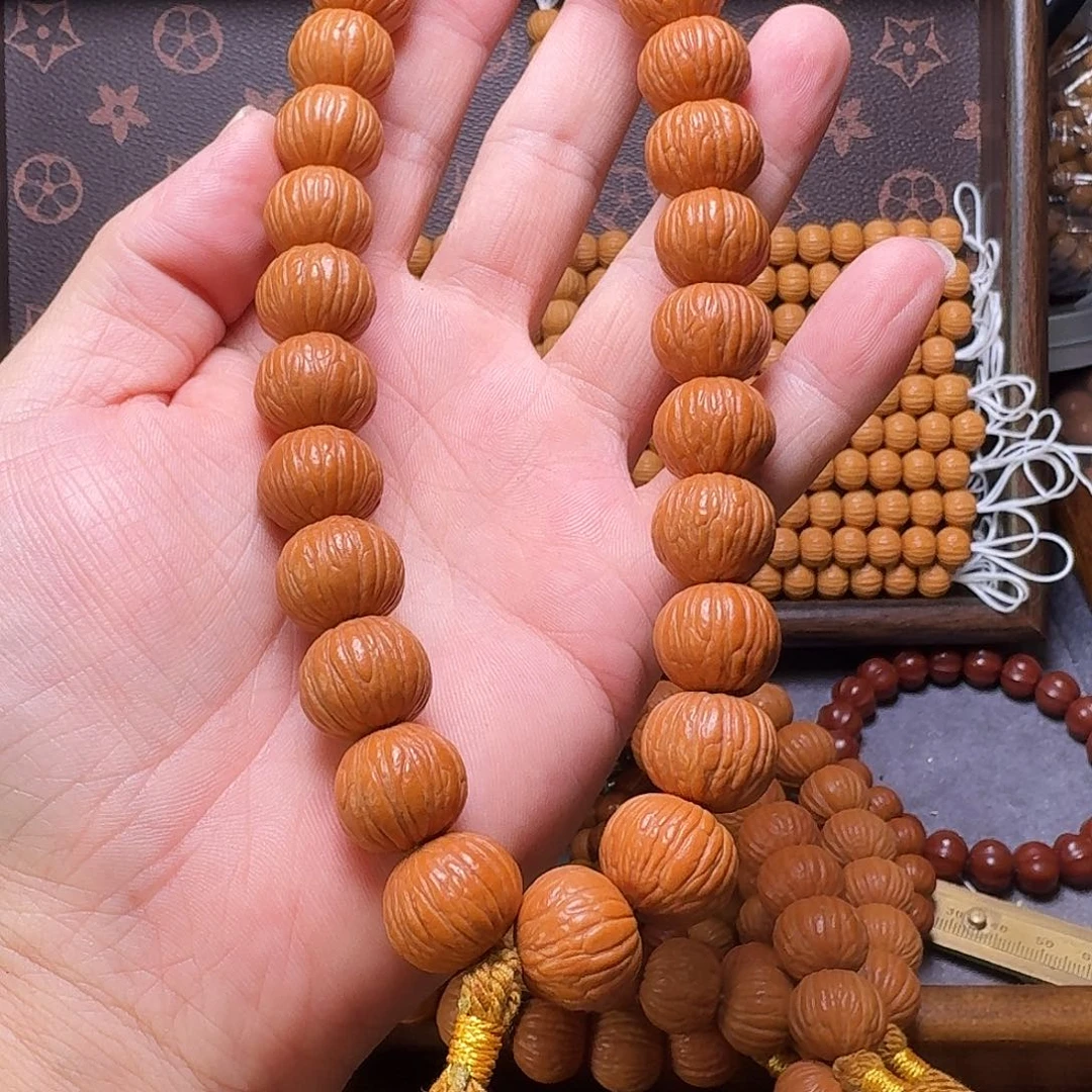 猴头核桃吊坠土豪手持