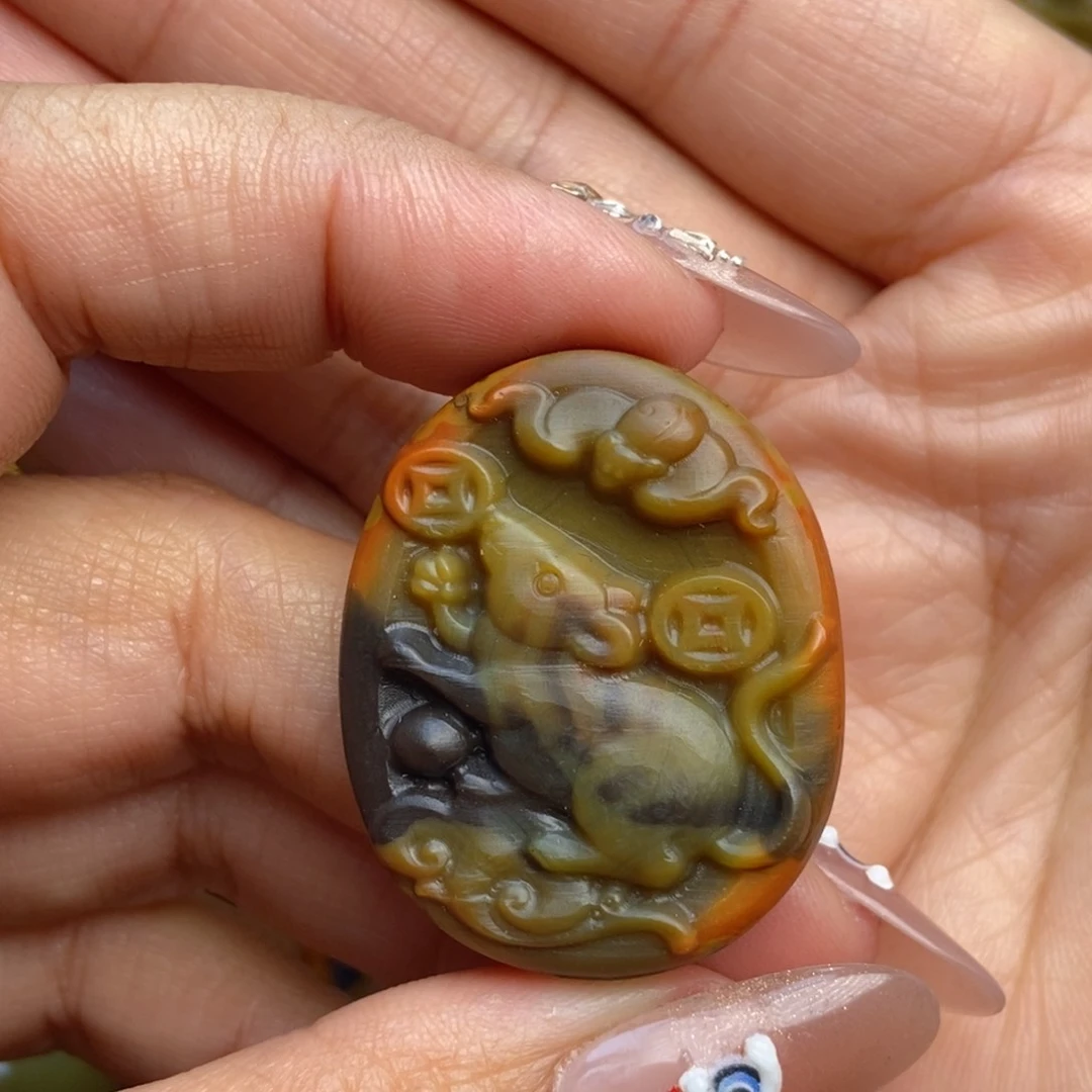 玛瑙/玉髓颈饰未镶嵌战国红