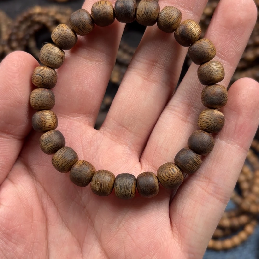 沉香手串海南莺歌绿奇楠老形卡9