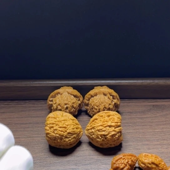 ****R吊坠文玩核桃南疆