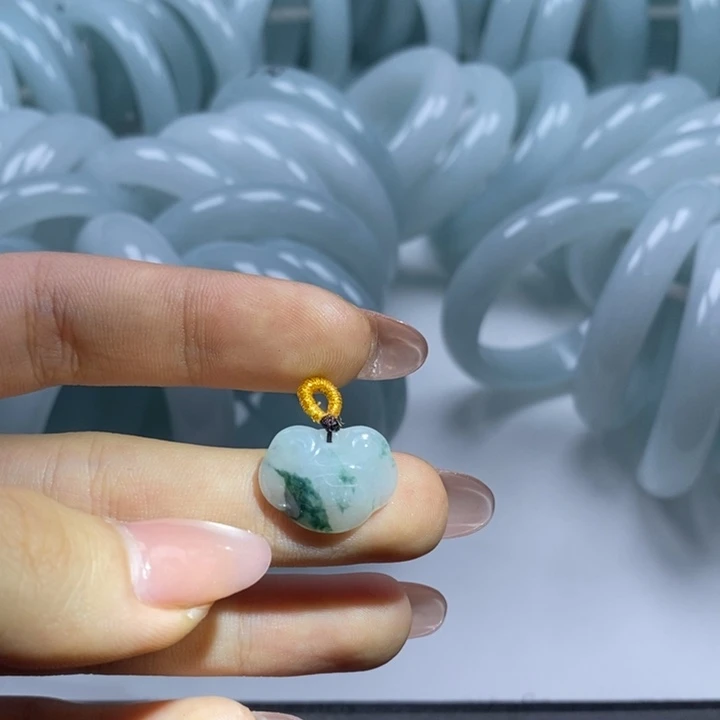 翡翠未镶嵌吊坠(不含链)翡翠