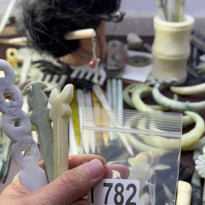 蛇纹石玉发饰合金古**羊