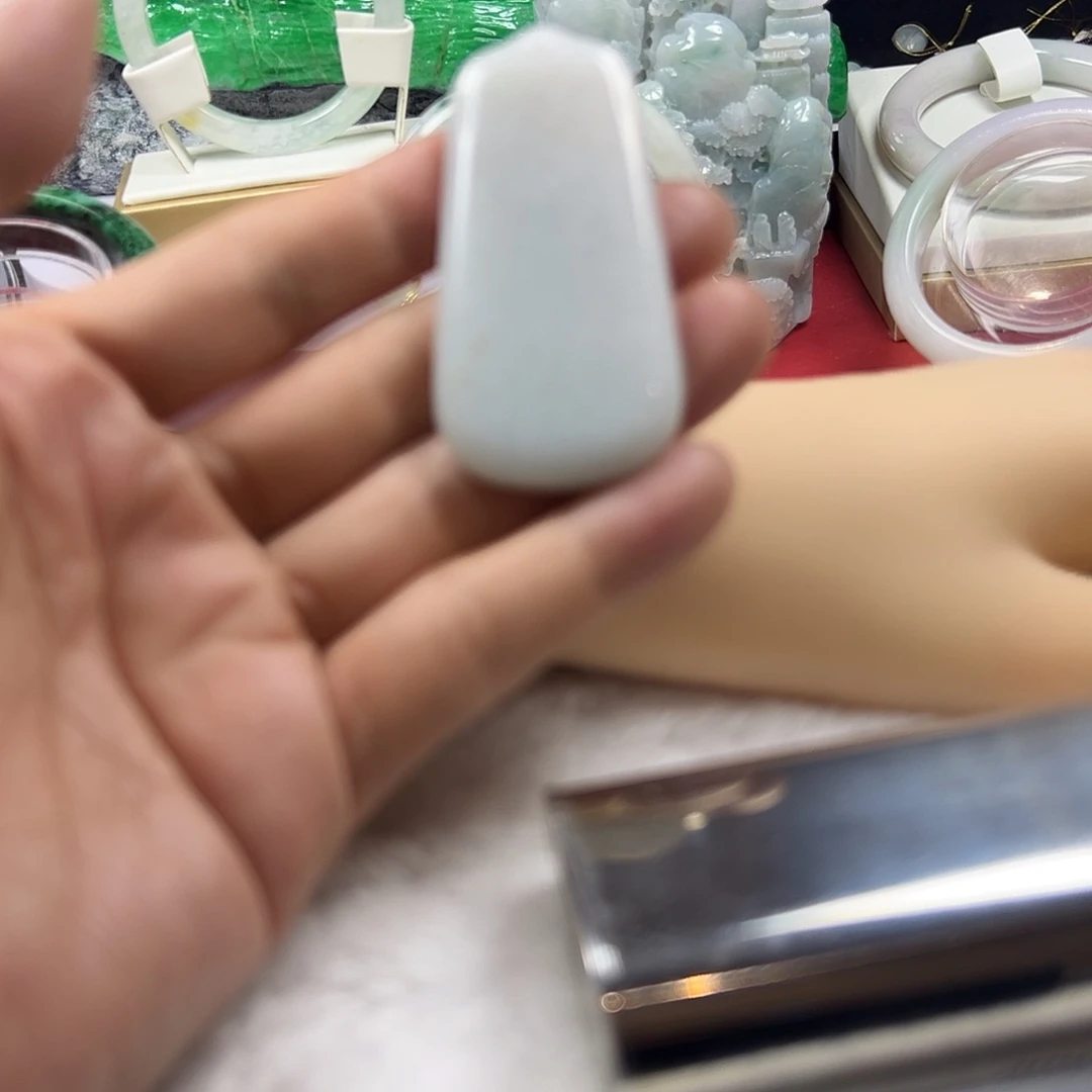 颈饰未镶嵌翡翠缅甸天然A货翡翠无事牌