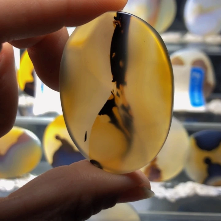 合金玛瑙/玉髓珠宝奇石77