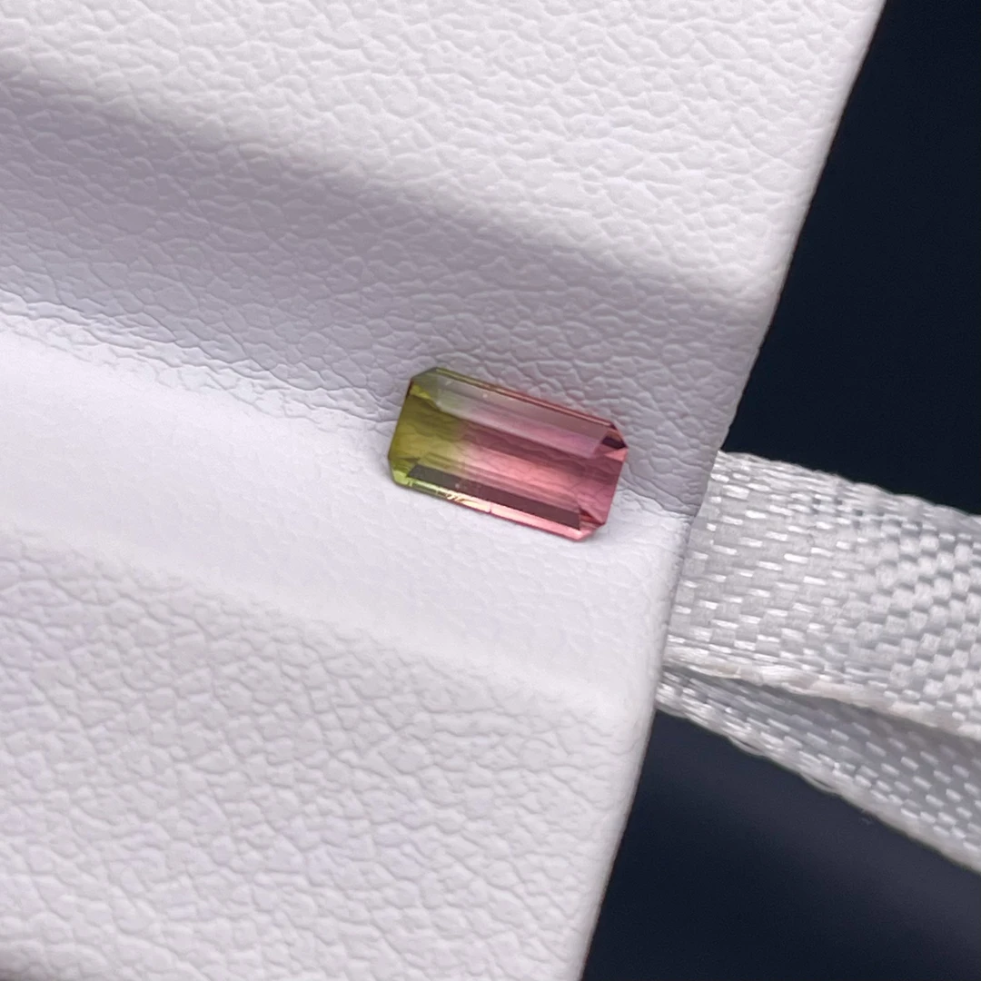 0.44克拉西瓜色碧玺天然双色颜色甜美清新精切工干净玻璃体可定制