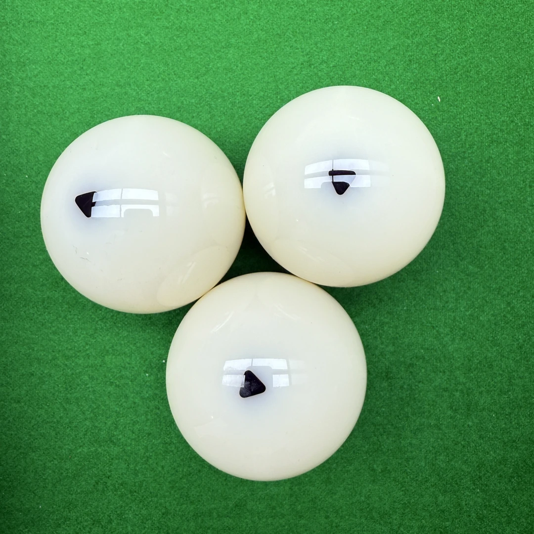 黛纳斯菲彩金母球，黑三角水晶球，中式台球母球