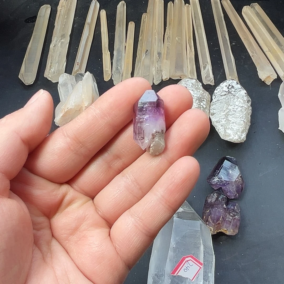 C***事水晶未镶嵌珠宝半成品