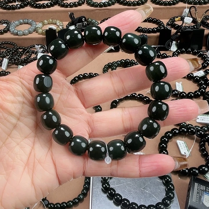 知***者和田玉未镶嵌手链12