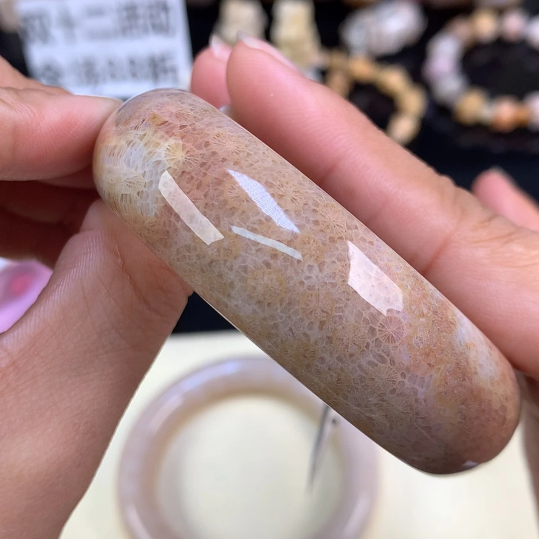 【闪购商品】颈饰未镶嵌硅化珊瑚（珊瑚玉）43号粉蕾丝55圈