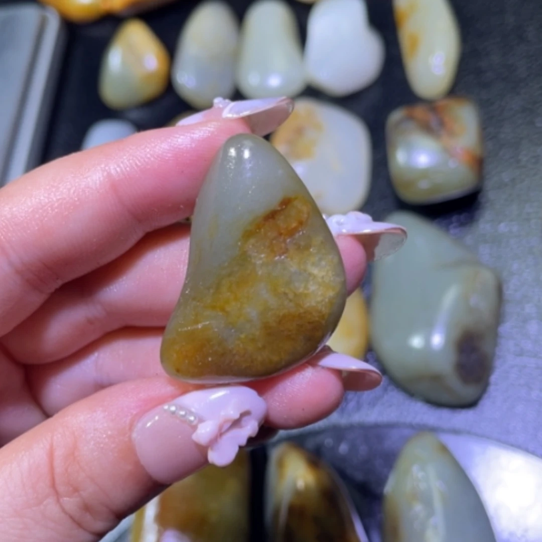 【闪购商品】颈饰未镶嵌和田玉
