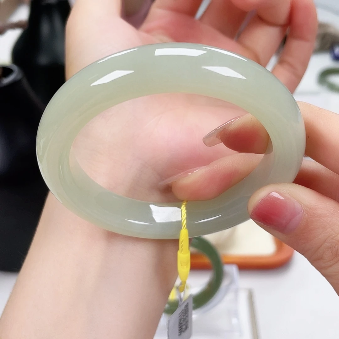 和田玉手镯55未镶嵌