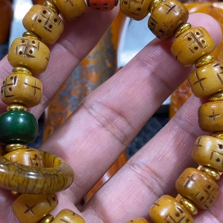 滴血莲花菩提吊坠